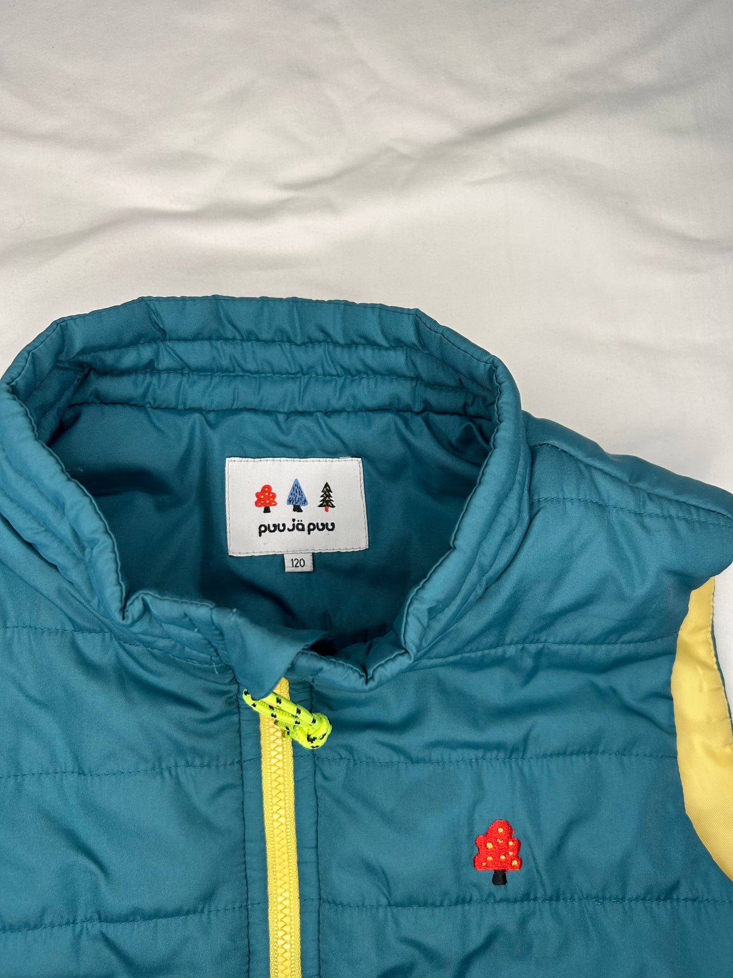 Sleeveless Vest